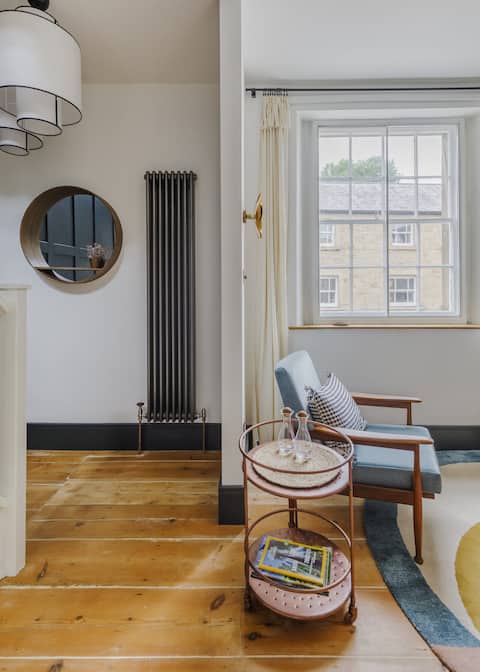 Popular Airbnb listing: Luxury & Location! Bakewell Georgian Townhouse in Bakewell