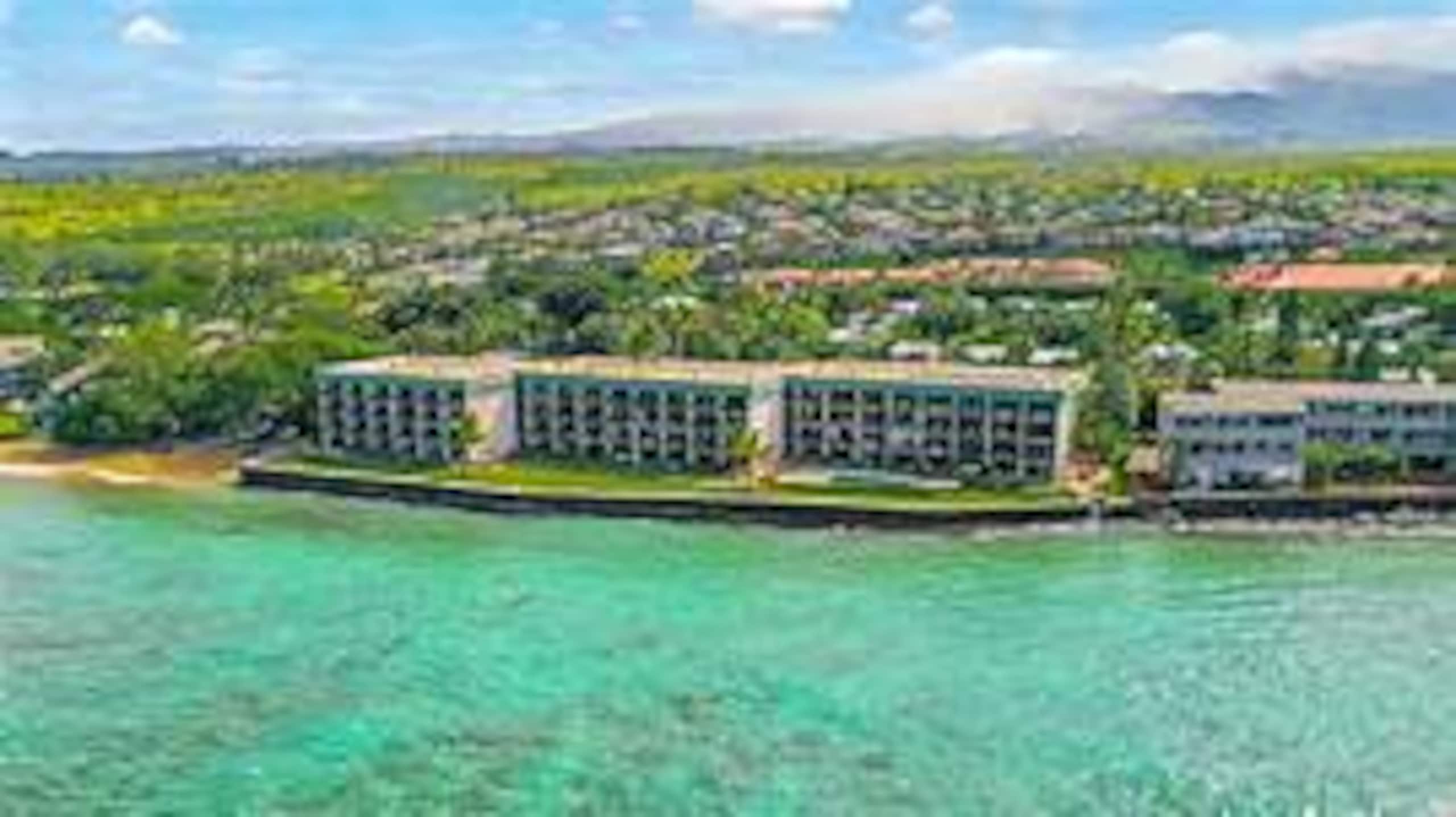 Condo in Lahaina · ★4.84 · 1 bedroom · 1 bed · 1 bath - Image 28