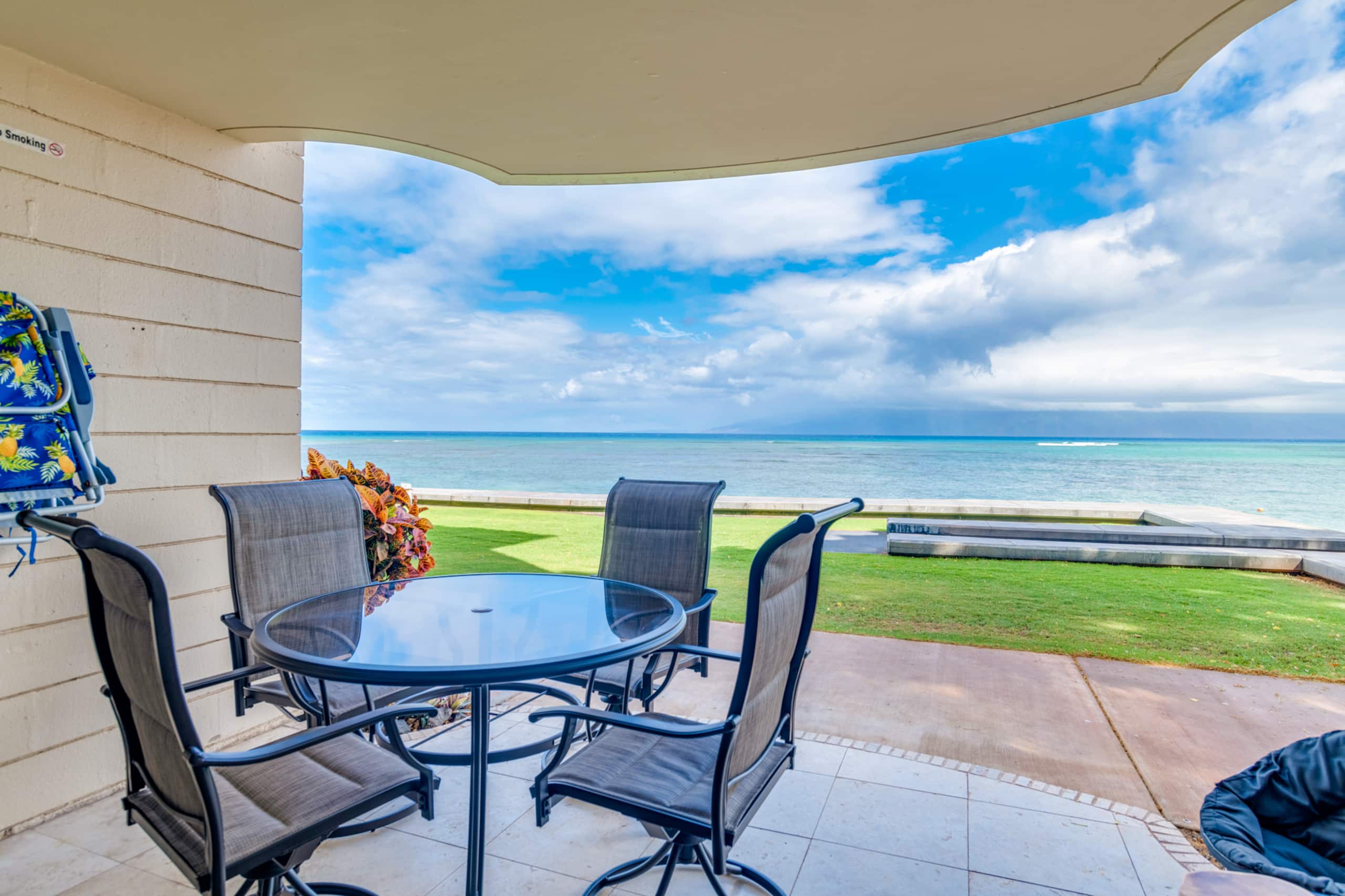 Condo in Lahaina · ★4.84 · 1 bedroom · 1 bed · 1 bath - Image 22