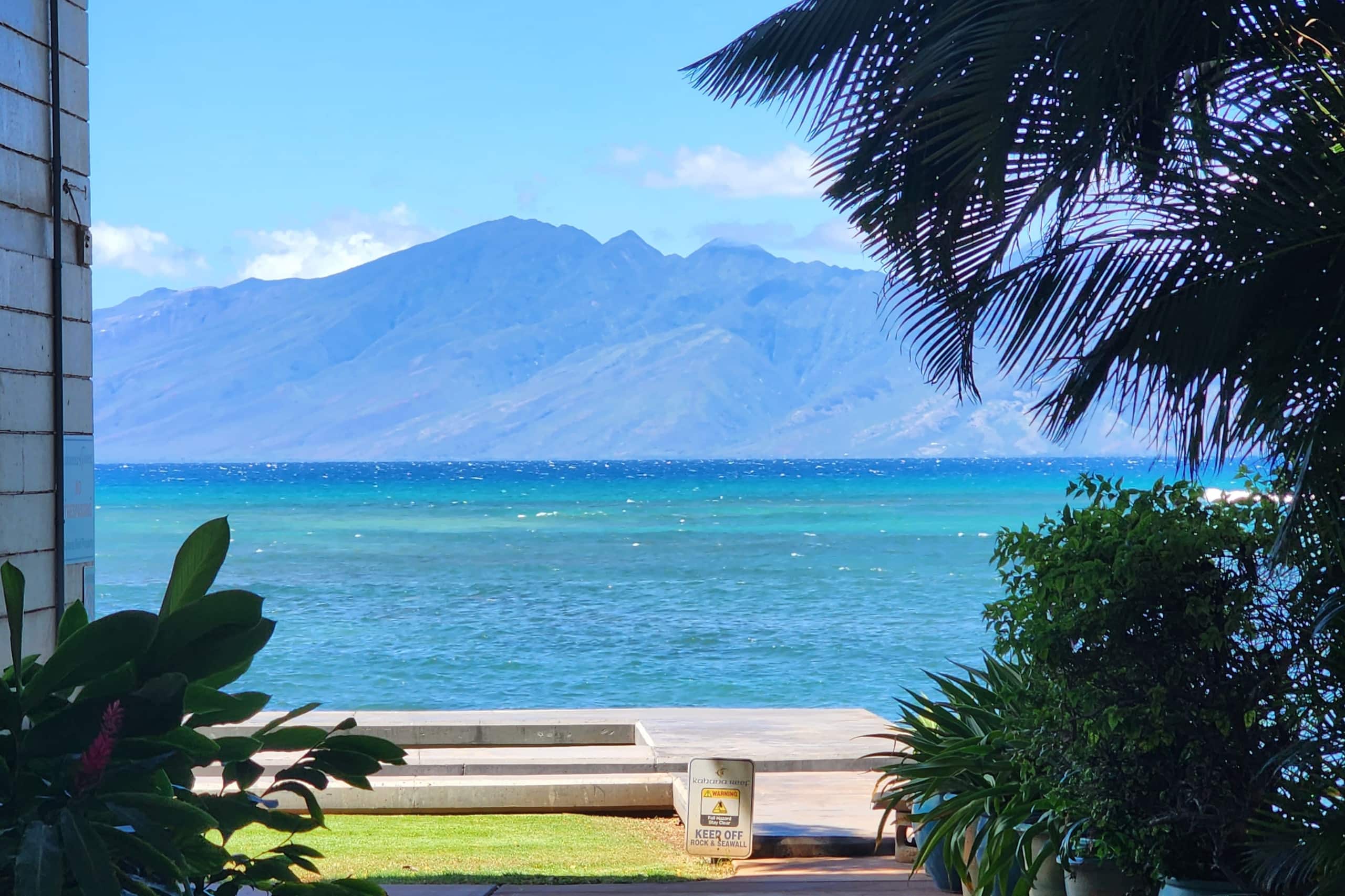 Condo in Lahaina · ★4.84 · 1 bedroom · 1 bed · 1 bath - Image 18