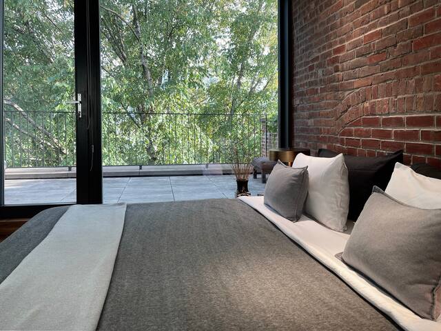 Luxury Condo Architect-Renovated Historic Building gallery image 5