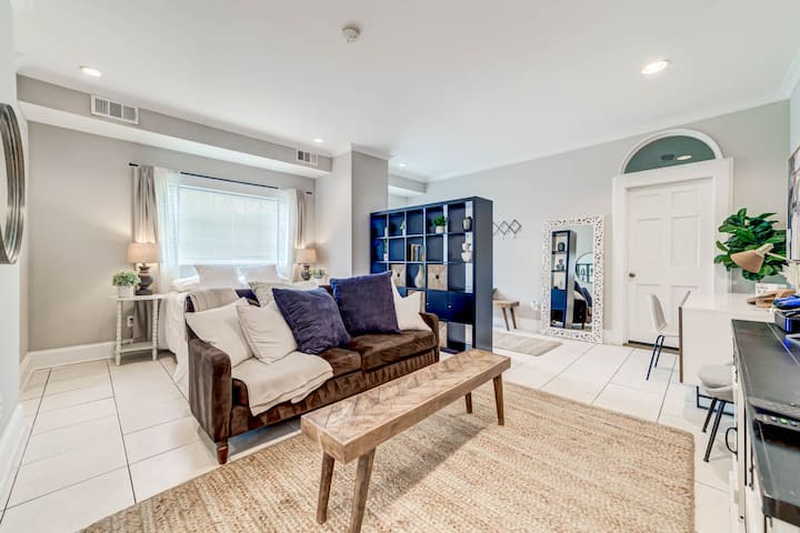 The Prince Cottage With Private Parking Garage!!! - Alexandria, VA