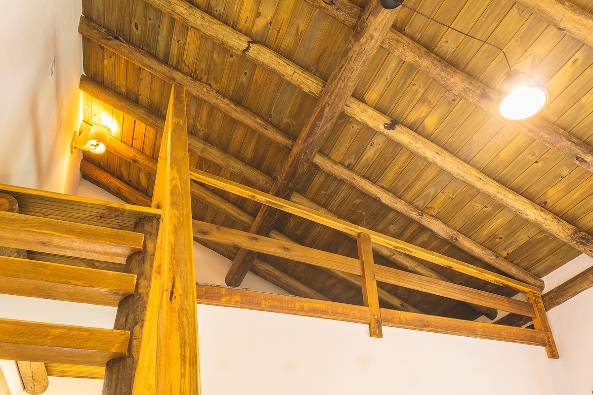 Mezanino com cama de casal