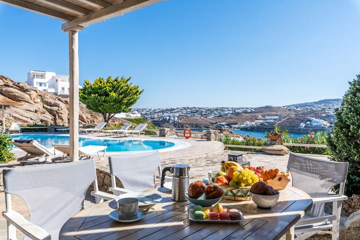 Yalos Mykonos holiday private 2 bed pool apartment