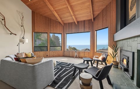 Ocean views from every room • Sea Ranch Ridge