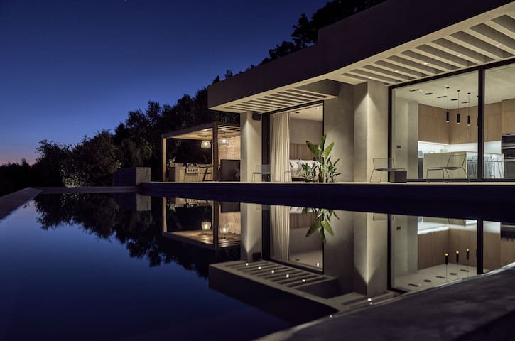 Premium Vacation Homes managed Airbnb listing 1