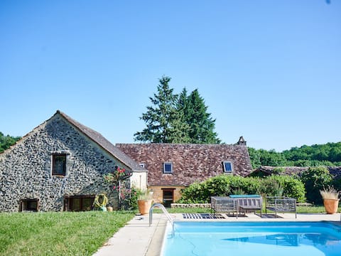 Charming house with private swimming pool