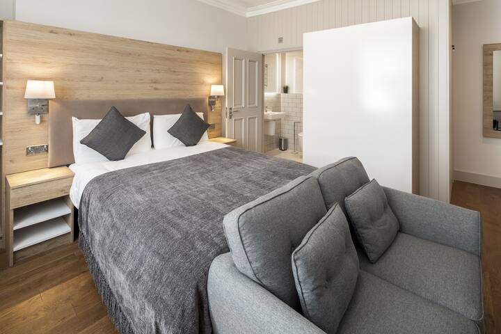 Notting Hill House managed Airbnb listing 2