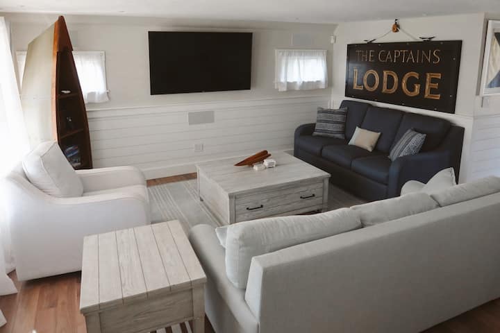 Un poco de relajación leyendo un libro o viendo la televisión.