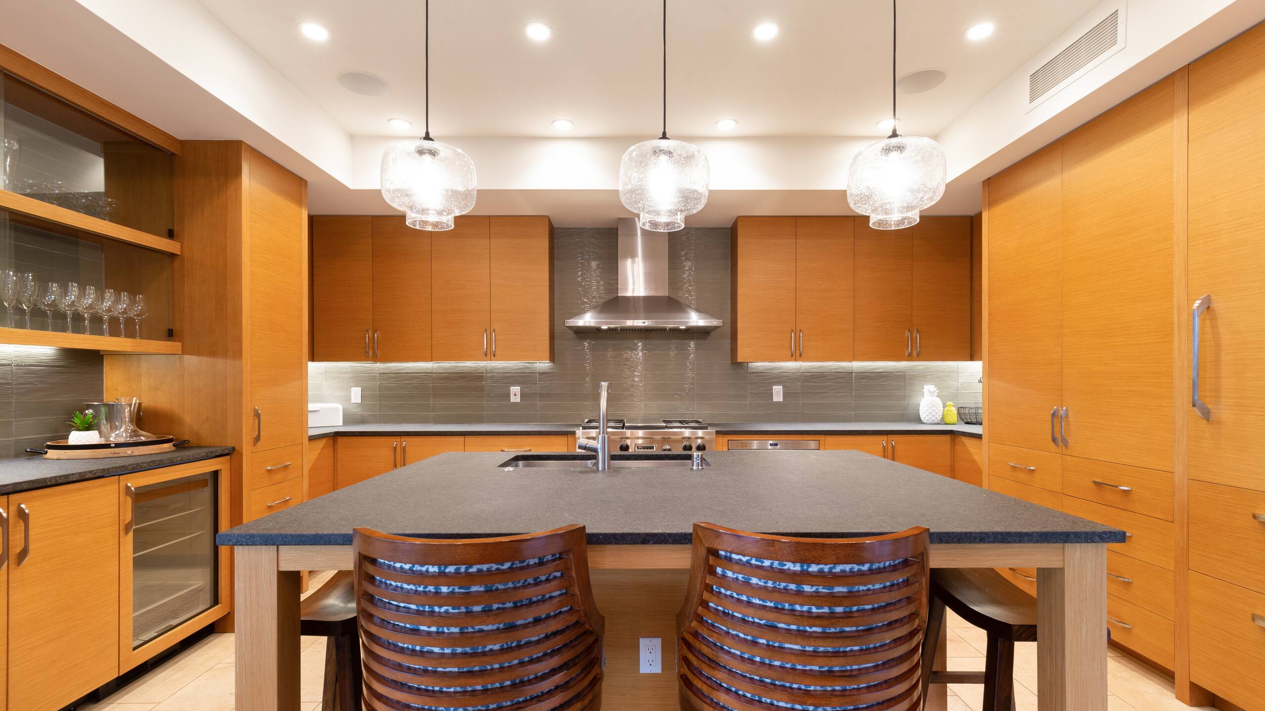 Home in Waimea · ★5.0 · 4 bedrooms · 5 beds · 4.5 baths - Image 9