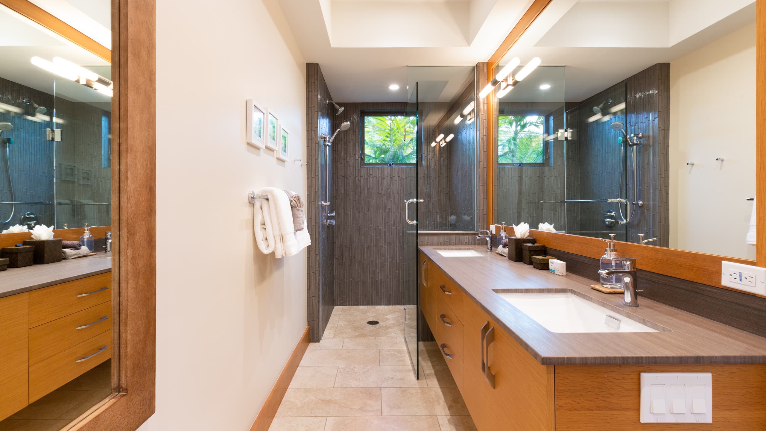 Home in Waimea · ★5.0 · 4 bedrooms · 5 beds · 4.5 baths - Image 32