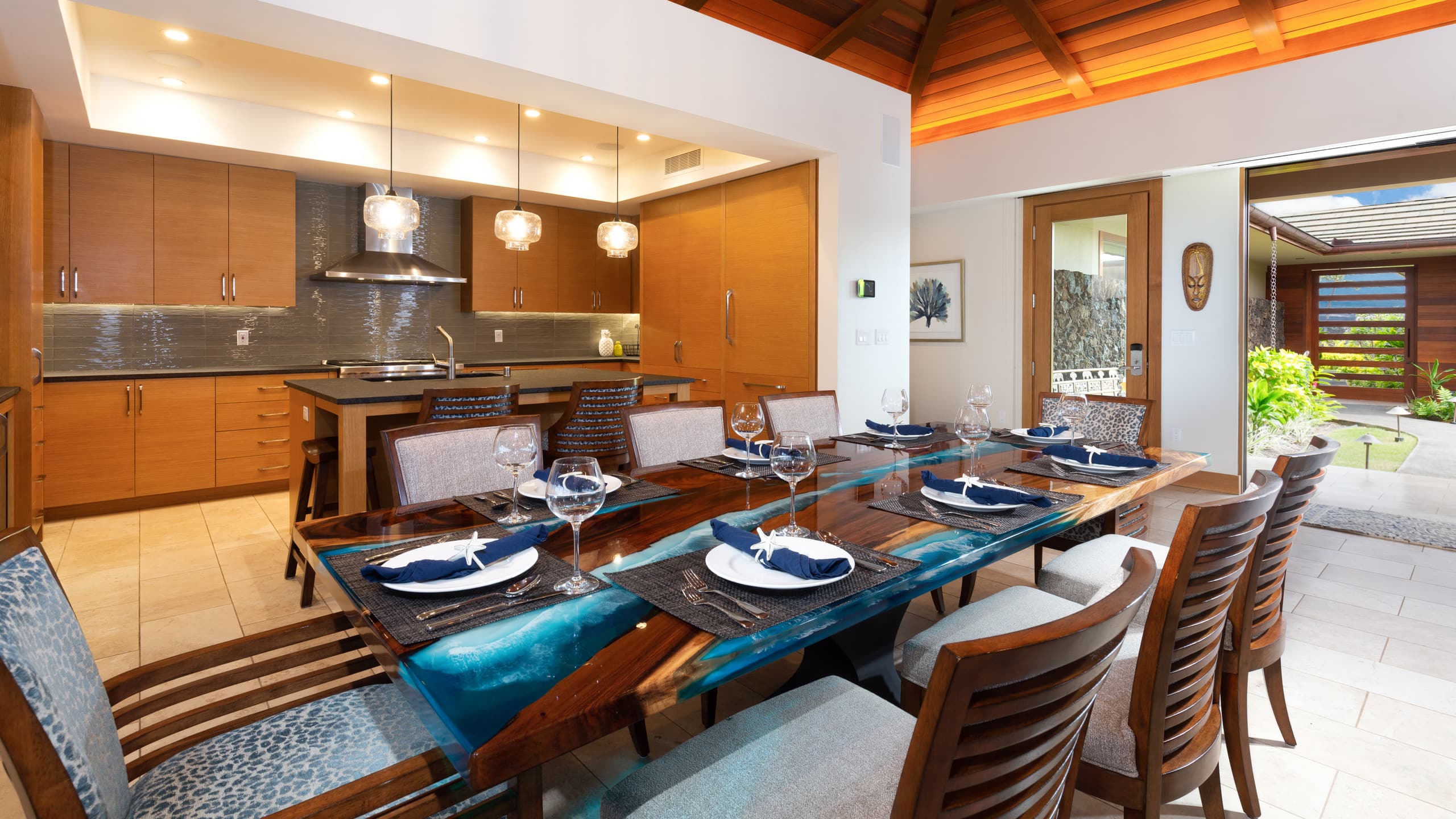 Home in Waimea · ★5.0 · 4 bedrooms · 5 beds · 4.5 baths - Image 12