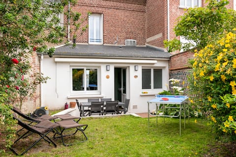 Villa Quai du Tréport 4* with garden