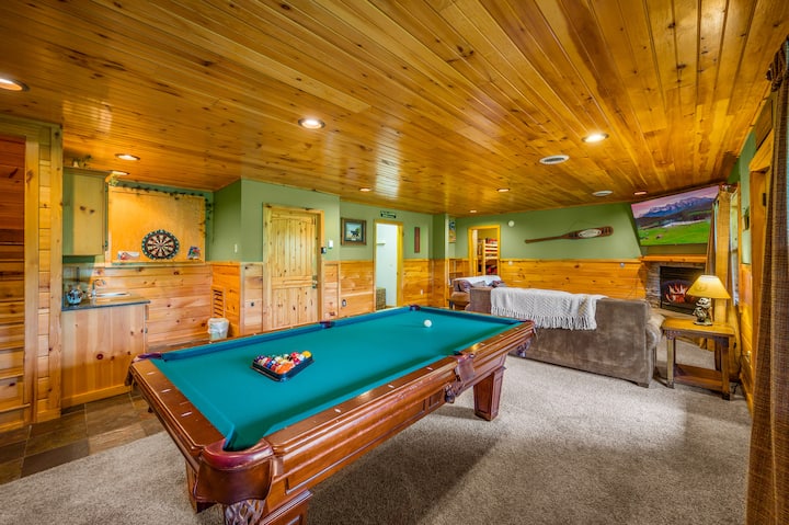 Chumba cha Mchezo wa Ghorofa ya Chini