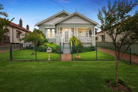 LAURALLA || gorgeous period home on 