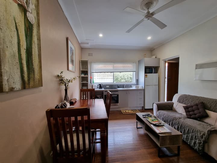Lovely, Quiet 1 Bedroom Unit In Cronulla - Cronulla