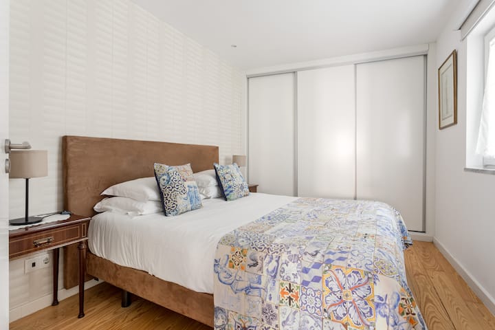 Chambre 1 | Espace calme et confortable avec placard de bonne taille