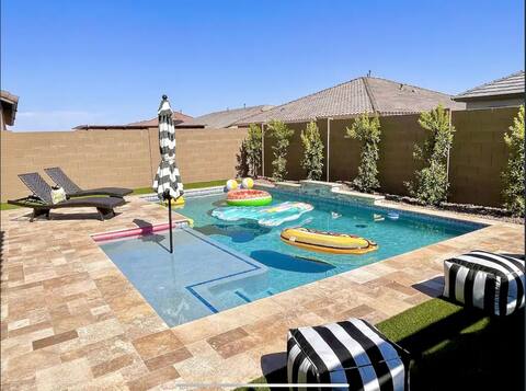AZ Sunshine Home {25 Min~Airport/ 3 Min~Verrado}