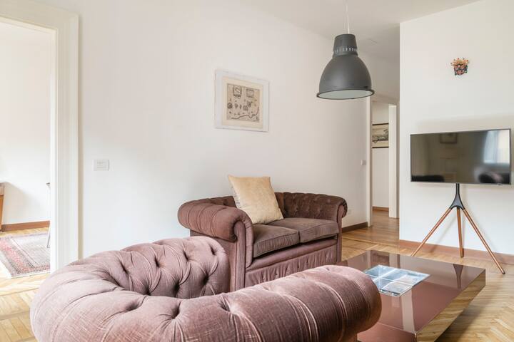 Milano Belle Maison – city center 3 BDR apartment gallery image 5