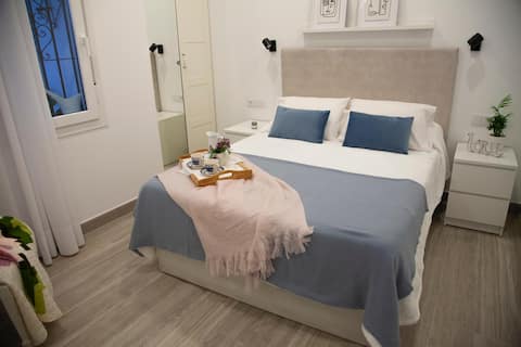 Anuncio de Airbnb popular: A house with an Andalusian patio 100 meters from the sea en Rota