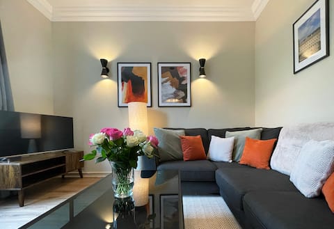 Top performing Airbnb: Park Lodge *Luxury apartment in heart of Buxton* in King Sterndale