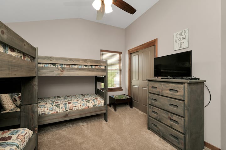 חדר קומותיים (תאומים)