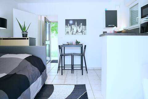 Functional studio near Toulouse