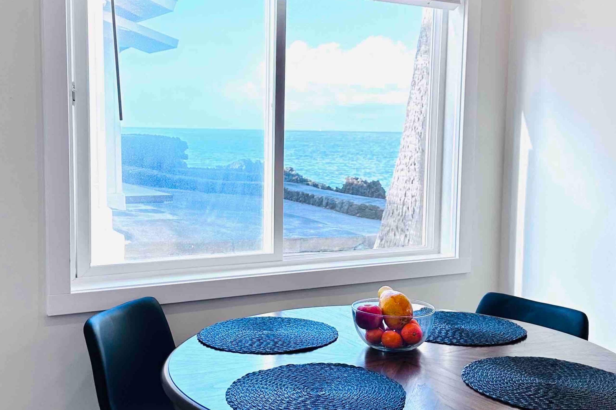 Condo in Kailua-Kona · ★4.8 · 2 bedrooms · 4 beds · 2 baths - Image 3