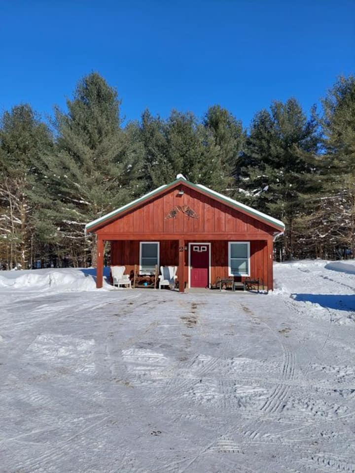 Rustic 2Bedroom Cabin Cabins for Rent in Redfield, New York, United