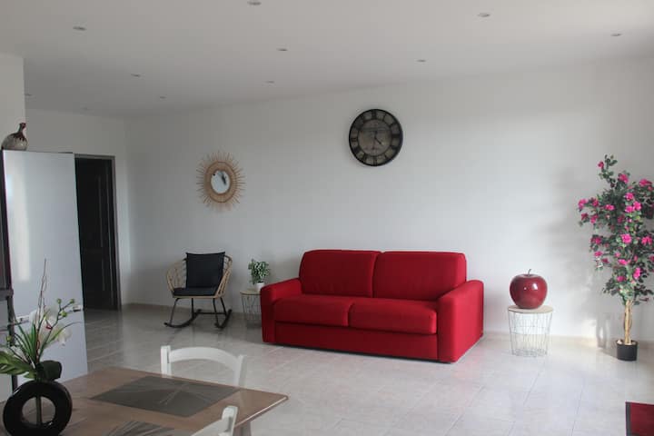 Magnifique Appartement Avec Piscine - Graveson