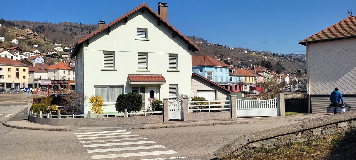 Airbnb performant: Townhouse in the center of La Bresse à La Bresse