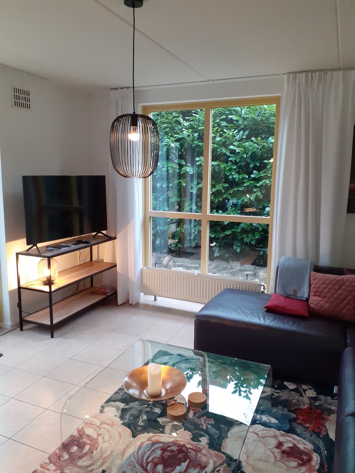 Successful Airbnb property: Spacious holiday home near Nijmegen, large sunny garden in Ewijk