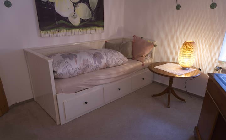 Eine fünfte Schlafmöglichkeit im Kapitänszimmer . . .