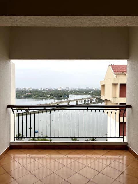 Duplex Penthouse with Amazing Backwater Views