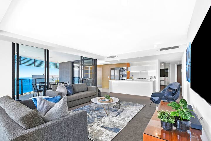 Broadbeach Luxury Stays managed Airbnb listing 3