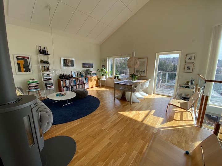 Modern house close to nature and Gothenburg Houses for Rent in