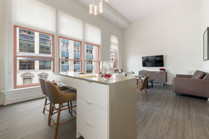 Two-Story Heritage Loft ★ Steps from Parliament ★ gallery image 4