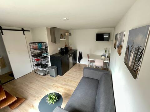 Popular Airbnb listing: T-Rots, beautiful summer house in Auteursbuurt