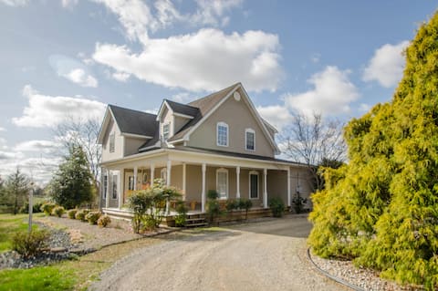 Secluded Farmview Cottage