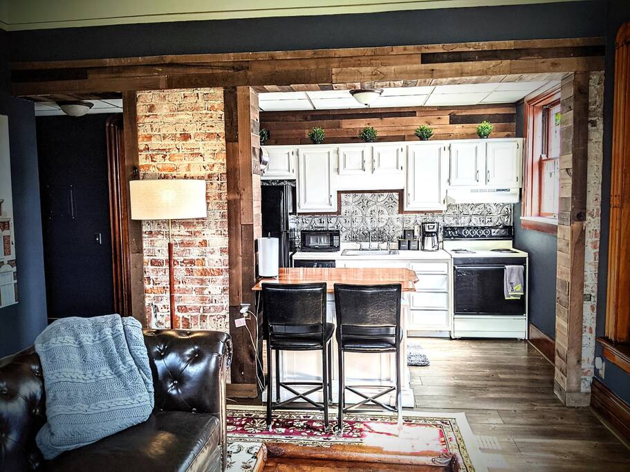 Apt A at The Benninghofen House 2 Bedrooms