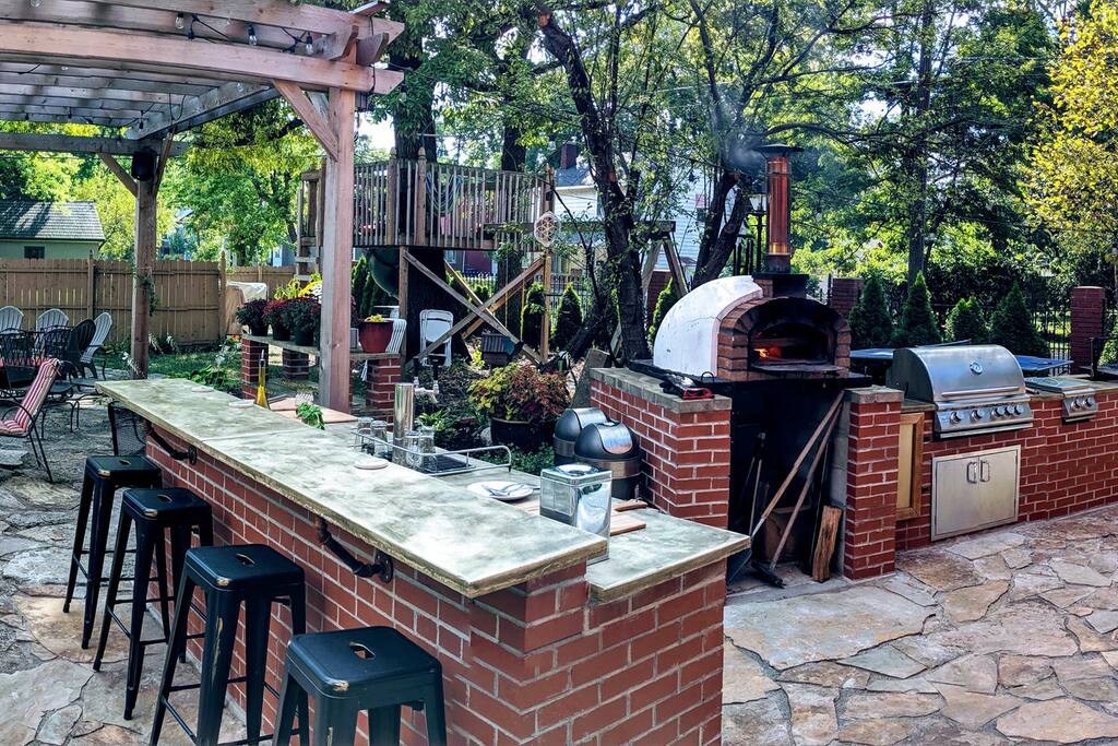 Apt A at The Benninghofen House 2 Bedrooms