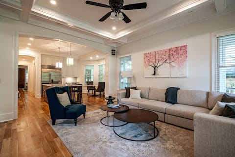 Popular Airbnb listing: Premier Atlanta Escape near Ponce & BeltLine in Midtown