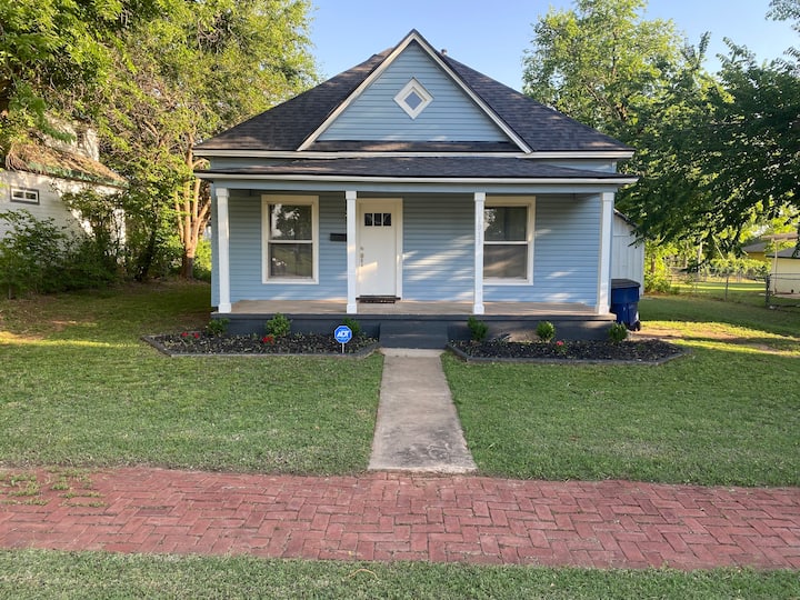 Guthrie Cottage Rentals Cottages and More Airbnb