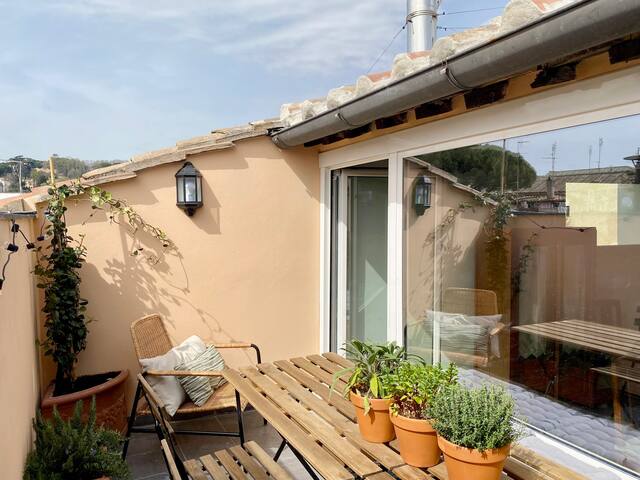 Amazing penthouse with terrace in Trastevere gallery image 4