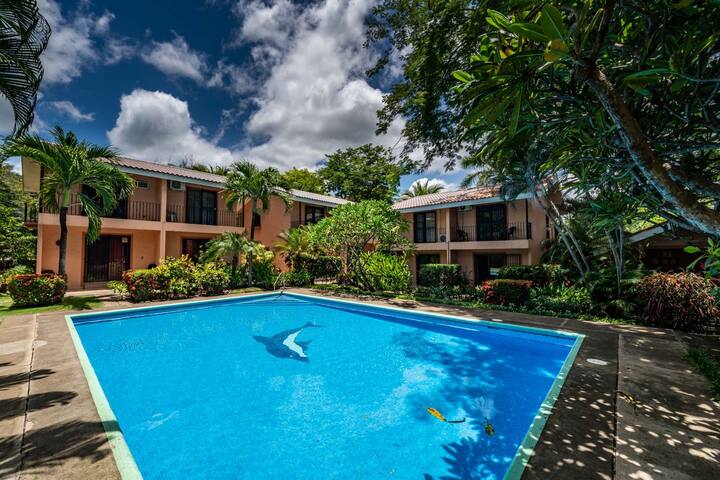 Beautiful Beach condo for your vacation or WFH