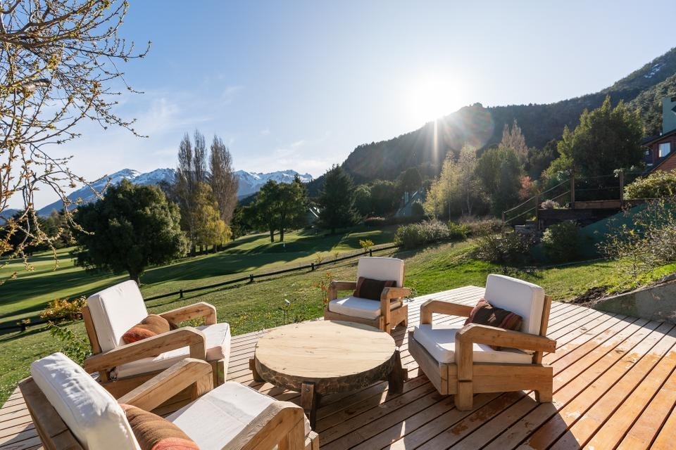 Casa pequeña en condominio exclusivo Bariloche - Foto principal de la casa en alquiler en Arelauquen Golf & Country Club, Bariloche