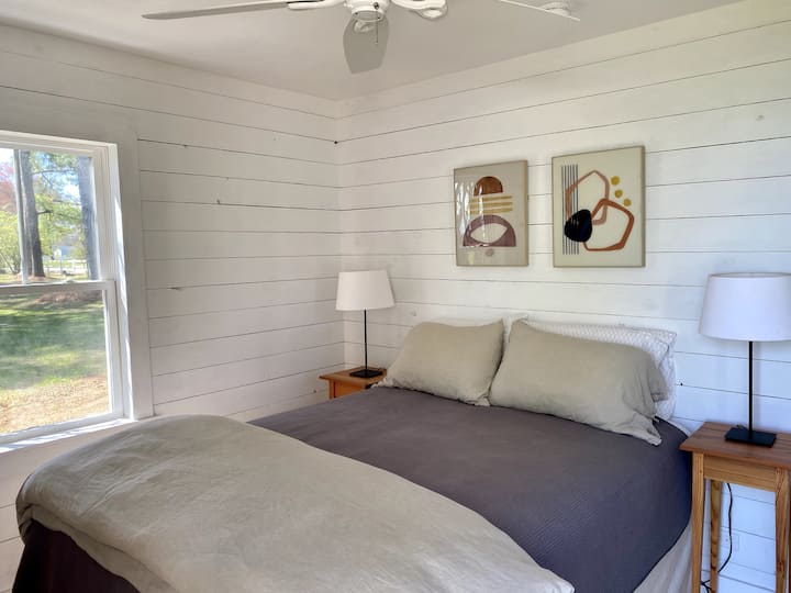 The Brig. Queen Bed.