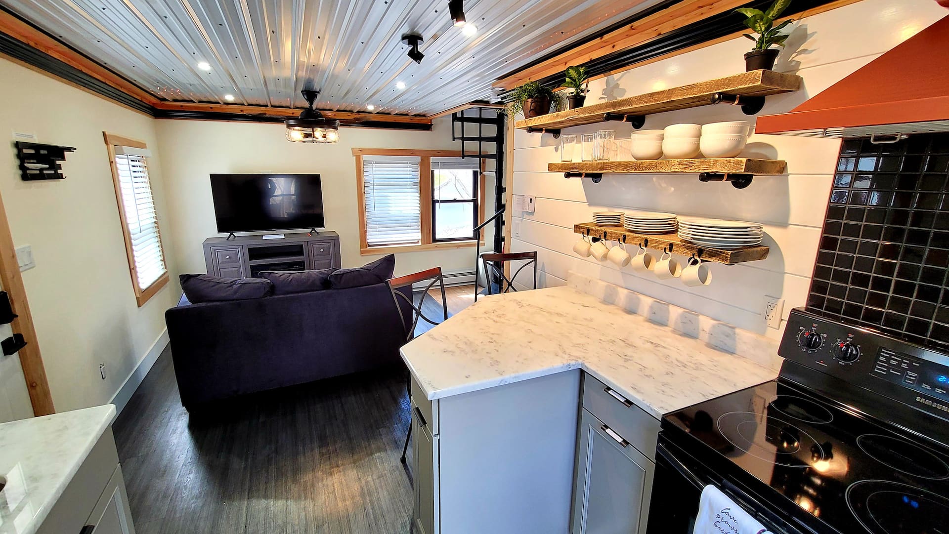 Charming 2 Bed backyard guesthouse close to Peekskill, WestPoint, & trails. — foto 3