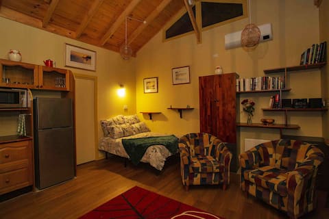 Popular Airbnb listing: The Soluna Studio in Newcastle