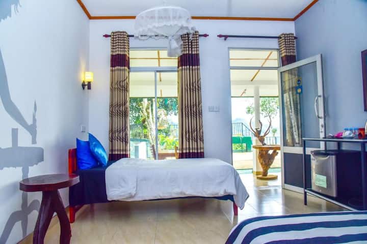 Nimal Nest Deluxe Triple Room With mountain view